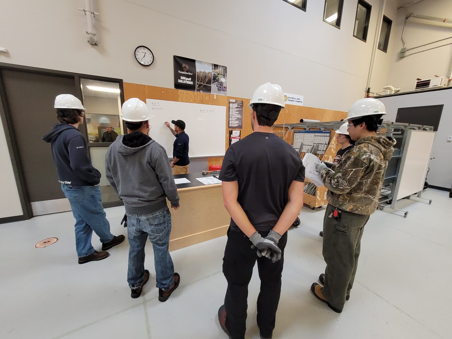 A High School Student’s Guide to Preparing for Electrician Trade School